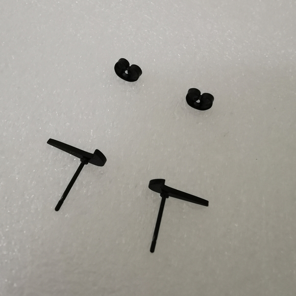 NIKE Earrings Check tick titanium black stud earrings - Picture 4 of 8